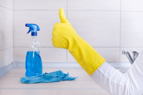 Deep cleaning of kitchen and appliances before property handover in Barnes