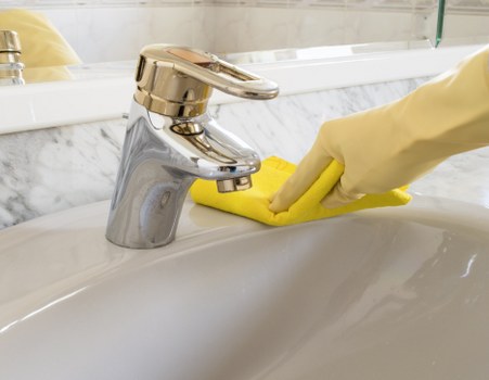 Local Barnes cleaning service for residential and commercial move outs